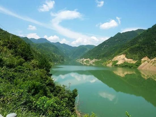 深圳市政协委员杨浩勃：高质量建设城市慈善公园
